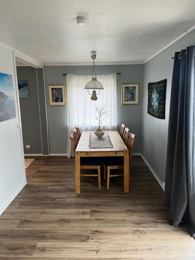 Hus Sentralt I Lofoten Appartement Leknes Buitenkant foto